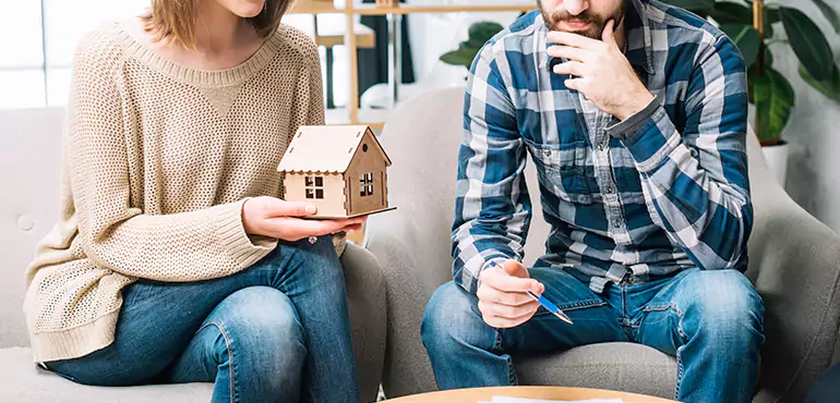 Why Sell Your House During Divorce in Rockford, IL?