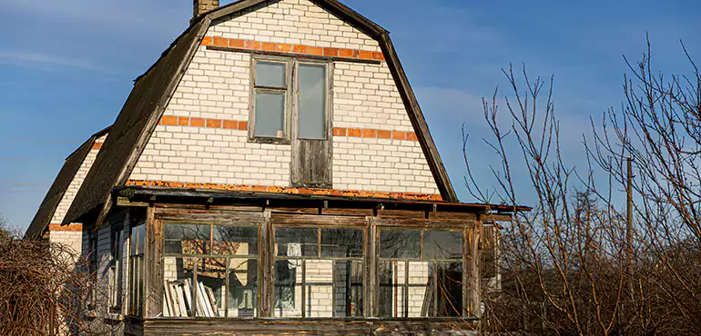 Types of Houses We Buy Without Repairs in Rockford, IL