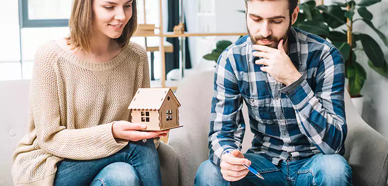 Sell Your Rockford House Privately to a Local, Trusted Cash Buyer